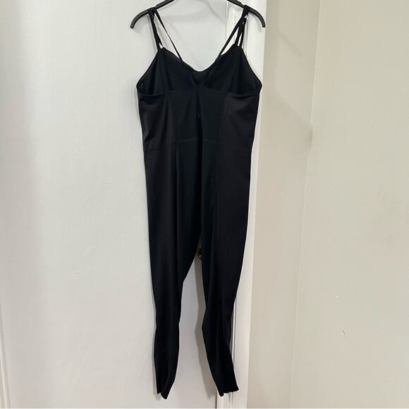 Nike Yoga Luxe Dri-FIT Matte Jumpsuit - Picture 9 of 14